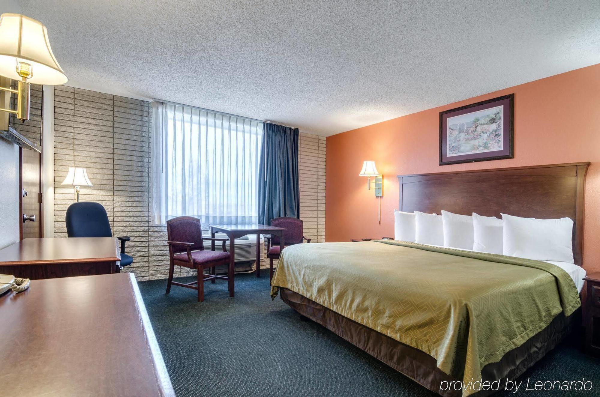 Americas Best Value Inn Salina Εξωτερικό φωτογραφία