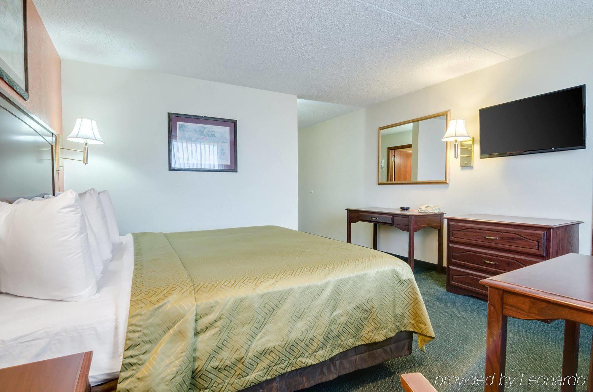 Americas Best Value Inn Salina Εξωτερικό φωτογραφία