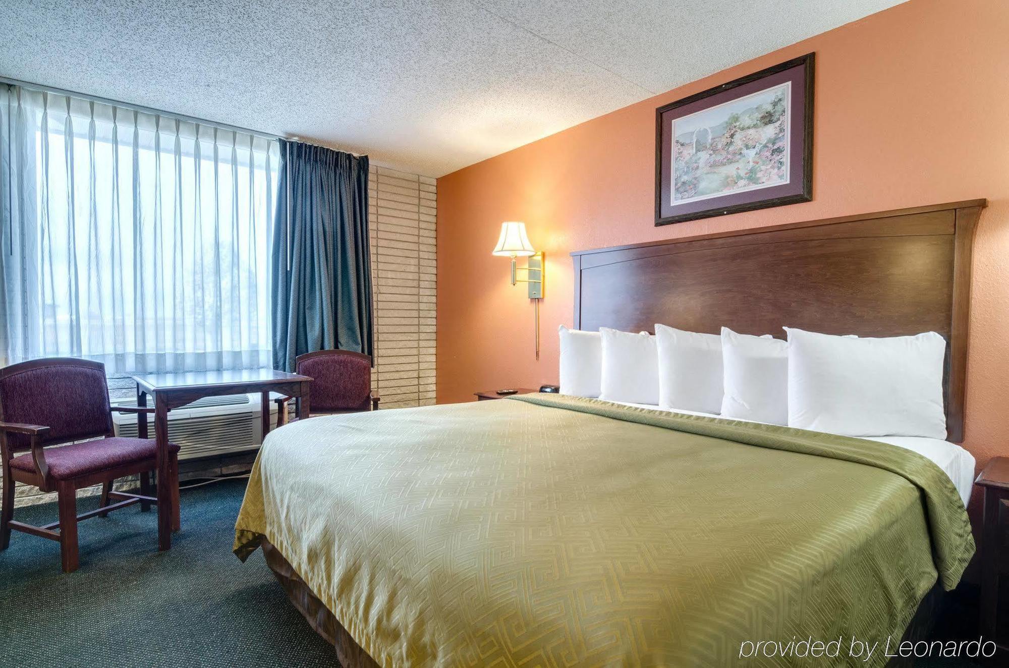 Americas Best Value Inn Salina Εξωτερικό φωτογραφία